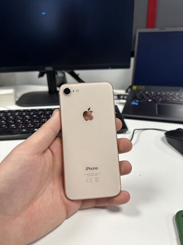 тоз 8 мелкашку: IPhone 8, Б/у, 64 ГБ, Rose Gold, Чехол, 72 %