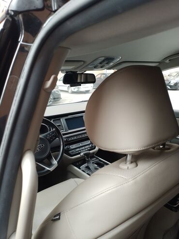 Kia: Kia Carnival / Grand Carnival miniven - Kuzov: qara rəng, geniş və — 6