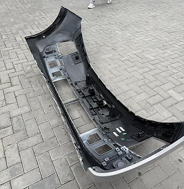 l6 машина: Передний бампер для Li Auto L6. 
Б/у, оригинал — 3