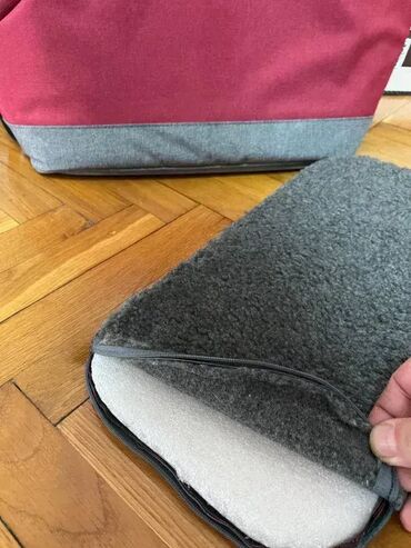 Oprema za kućne ljubimce: Kvalitetna torba za nošenje pasa ili mačaka; Dimenzije: V x L x Š = — 10