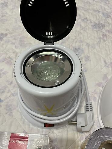 Другое оборудование для салонов красоты: Набор для маникюра В комплекте: - УФ/LED лампа SUN 5. - — 2