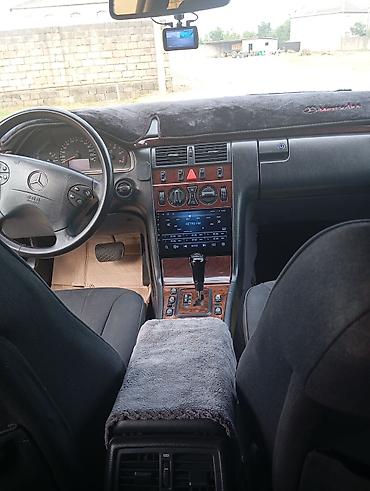 spoiler satisi: Mercedes-Benz E-Class: 2.2 l | 1999 il Sedan — 5