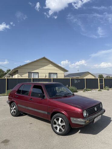 Volkswagen: Volkswagen Golf: 1988 г., 1.3 л, Механика, Бензин, Хэтчбэк