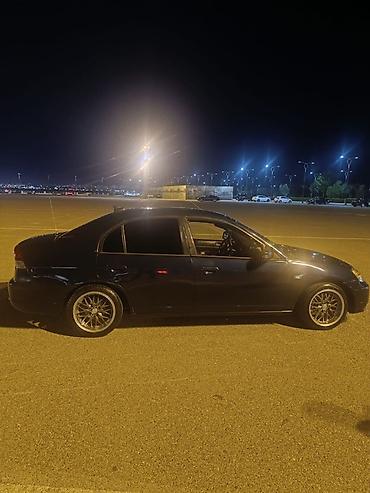 sonata 2003: Honda Civic: 1.6 l | 2003 il Sedan — 1
