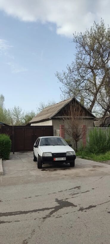 капот на ваз 21099: ВАЗ (ЛАДА) 21099: 1999 г., 1.5 л, Механика, Бензин, Седан