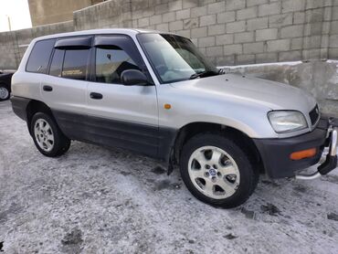 минивэн тойота 7 мест левый руль цена: Toyota RAV4: 1995 г., Кроссовер