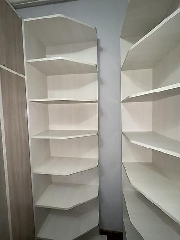 Полки, стеллажи: Книжная полка, Б/у, ЛДСП, Напольная — 1