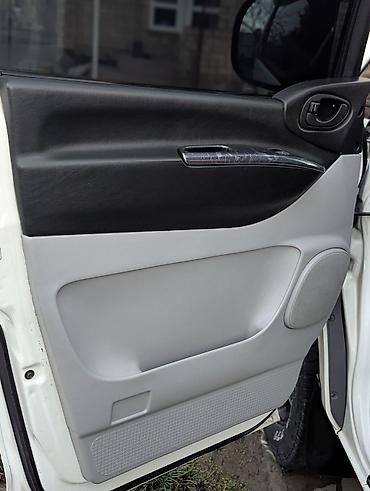 мото ендуро: Mitsubishi L400: 2001 г., 3 л, Автомат, Бензин, Минивэн — 6