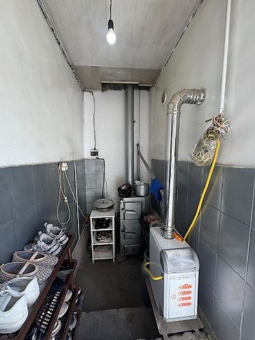 Продажа коттеджей и домов: 🏡🔥 Срочно продаю дом в Ак Орго 📐 Участок 5 сотых (18,5 × 20) 🧱 Дом — 9