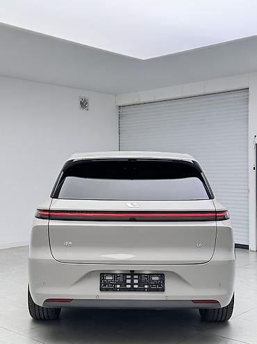 byd e6: Lixiang L6: 2025 г., 1.5 л, Автомат, Электромобиль, Внедорожник — 2