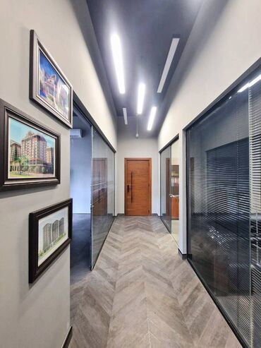 Anbar və emalatxanalar: Nəsimi rayonu, 1-ci mkrn “20 Yanvar” metrosunun yaxınlığında 4 otaqlı — 18