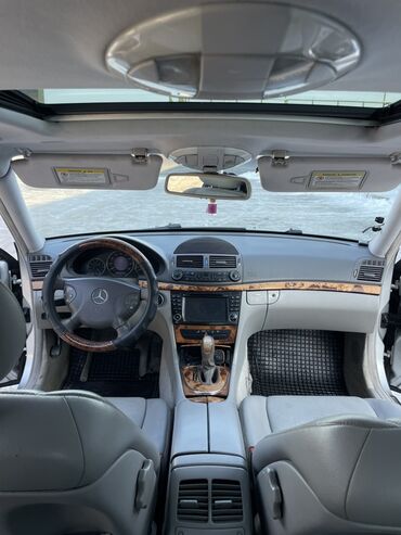 Mercedes-Benz: Mercedes-Benz E-Class: 2003 г., 3.2 л, Автомат, Бензин, Седан — 9