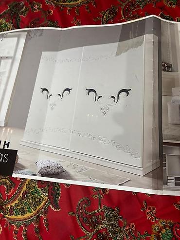 Спальные гарнитуры: Спальный гарнитур в классическом стиле, цвет — молочно-белый/слоновая — 9