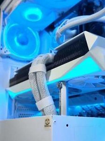 Desktop računari i radne stanice: Ryzen 7 7800X3D RX 9070XT X870 32GB 1TB -SM169PC. ✨ Prodaja i — 7