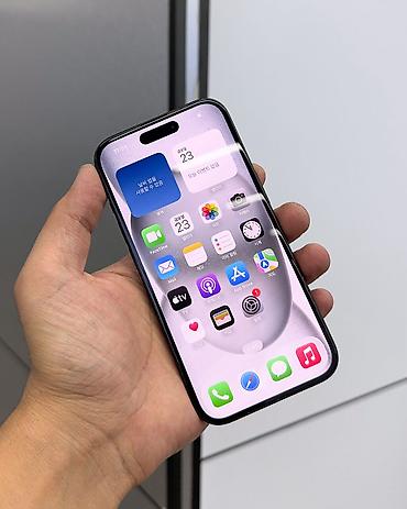 i̇phone 14 pro: IPhone 15, Б/у, 128 ГБ, Black Titanium, Защитное стекло, Чехол, В рассрочку, 81 % — 2