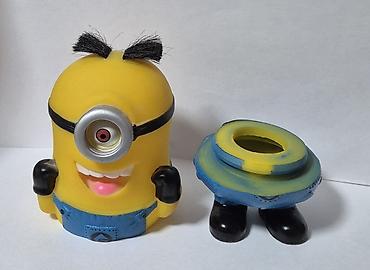 vapormax 36: Minion kasica dobro očuvana, sa blagim tragovima igranja. Kao što je — 3