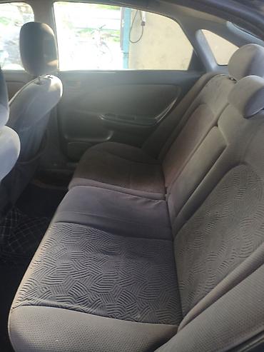 краски на авто: Toyota Avensis: 1998 г., 1.8 л, Механика, Лифтбек — 2