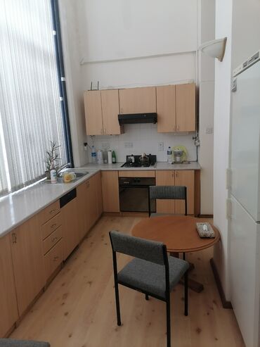 mingəcevir kirayə evler: Manzil kirayrye verilir. icarisahar m/s yani seyx samil 8. 3 mertebeli