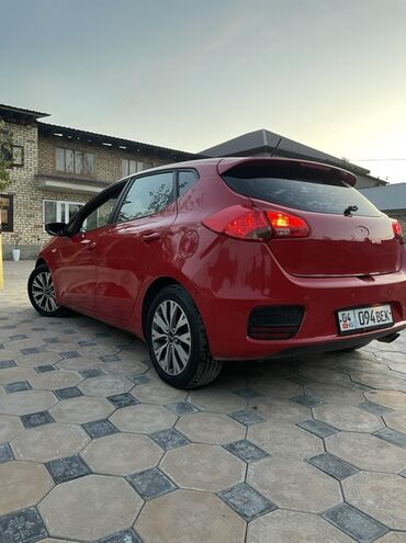 Kia: Kia Ceed: 2016 г., 1.6 л, Механика, Бензин, Хэтчбэк — 2