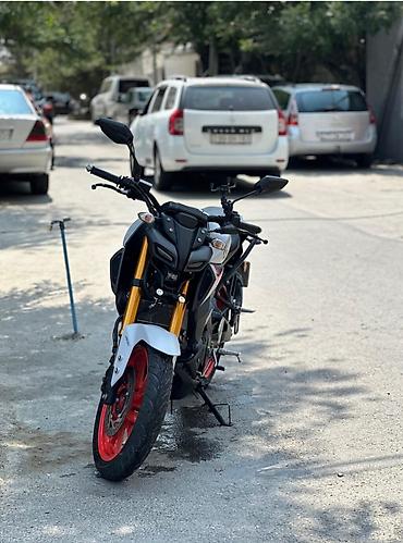 yamaha 150: Yamaha - 15, 150 sm3, 2022 il, 42000 km — 3