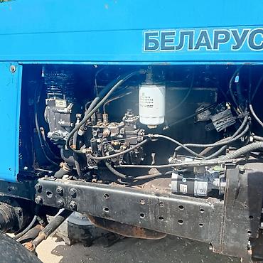 Тракторы МТЗ (Беларус): Трактор Беларус МТЗ‑892 - Полный привод (виден передний ведущий — 9