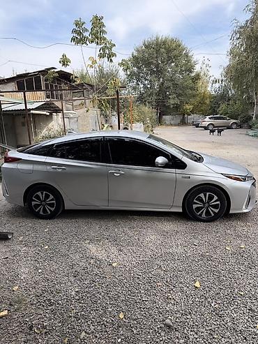 аванте 2017: Toyota Prius: 2017 г., 1.8 л, Вариатор, Гибрид, Лифтбек — 5