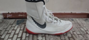 Кроссовки и спортивная обувь: Мужские кроссовки, 39, Nike, Новый, цвет - Белый, Самовывоз