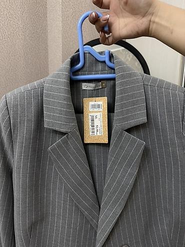 alt geyim: Qadın dəst – zolaqlı boz blazer və şalvar - Brend: moodo/moodoone — 2