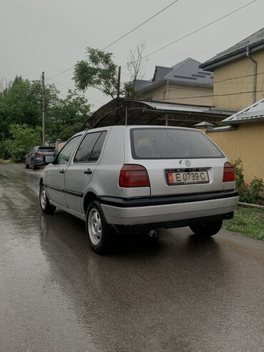 Volkswagen: Volkswagen Golf: 1993 г., 1.6 л, Механика, Бензин, Хэтчбэк