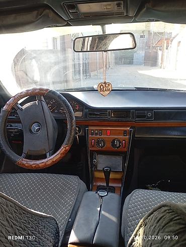 решетка на 124: Mercedes-Benz W124: 1992 г., 2.3 л, Автомат — 4