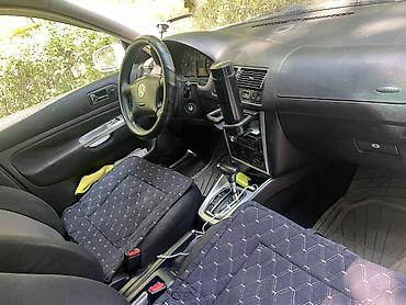 авто вариянт: Volkswagen Golf: 2001 г., 1.6 л, Автомат, Бензин, Хэтчбэк — 3
