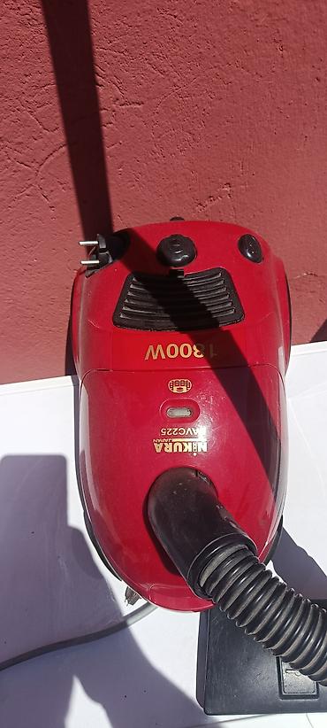 dynacord 1600 3: Nikkura AVC225 tozsoran - Güc: 1800 W - Rəng: qırmızı - Tip: torbalı — 1