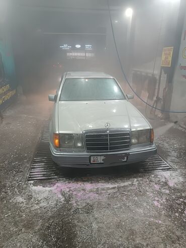 202 мерседес: Mercedes-Benz W124: 1989 г., 2.3 л, Механика, Газ, Седан