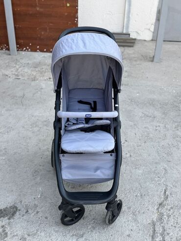 купить прогулочную коляску в польше бу: Коляска, цвет - Серебристый