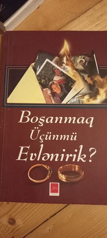 Dini kitablar: Dini mövzularda müxtəlif kitablar paketi
her biri 2 manat — 14