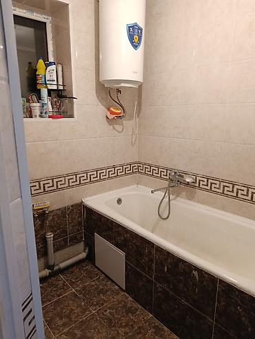 комната сдается аламедин 1: 3 комнаты, 57 м², 104 серия, 4 этаж, Косметический ремонт — 5