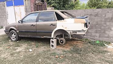Автозапчасти: Кузов Volkswagen Passat B3 (седан), частично разобран для — 8