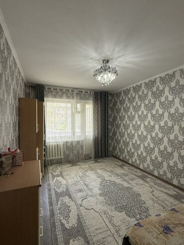 продаю квартиру в районе шлагбаум: 1 комната, 38 м², 106 серия, 4 этаж, Косметический ремонт