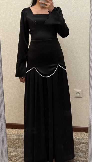 Вечерние платья: Вечернее платье, Рукава: Длинные, Бретельки на одно плечо — 3