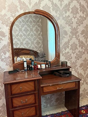 acılan carpayı: Yataq otağı mebel dəsti - Korpus: klassik üslubda, tünd qoz rəngində — 3