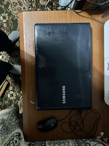 зарядное устройство для ноутбука самсунг: Ноутбук, Samsung, 6 ГБ ОЗУ, Intel Core i3, 15 ", Б/у, Для работы, учебы, память SSD