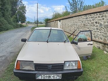 qaz 52 satisi: VAZ (LADA) 2109: 1.6 l | 1988 il | 350000 km Hetçbek