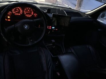 BMW: BMW 5 series: 1989 г., 2 л, Механика, Бензин, Седан