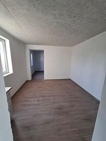 гостиница рабочий городок: 25 м², 2 комнаты, Арча-Бешик ж/м, Только парням — 2