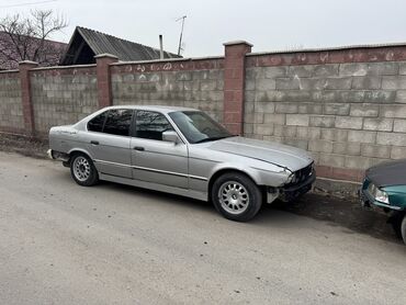 машына бмв: BMW 5 series: 1991 г., 2 л, Механика, Бензин, Седан