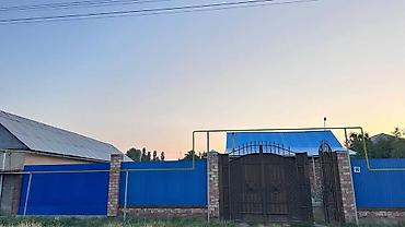 Үйлөрдү сатуу: 3 бөлмө, 90 м², 5 соток, Бишкек, Пригородное а. Кыймылсыз мүлк агенттиги — 4