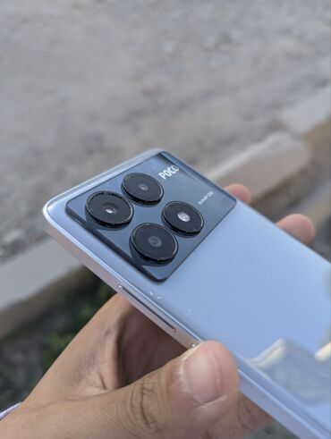 Poco: Poco X6 Pro 5G, Б/у, 256 ГБ, цвет - Серебристый, 2 SIM