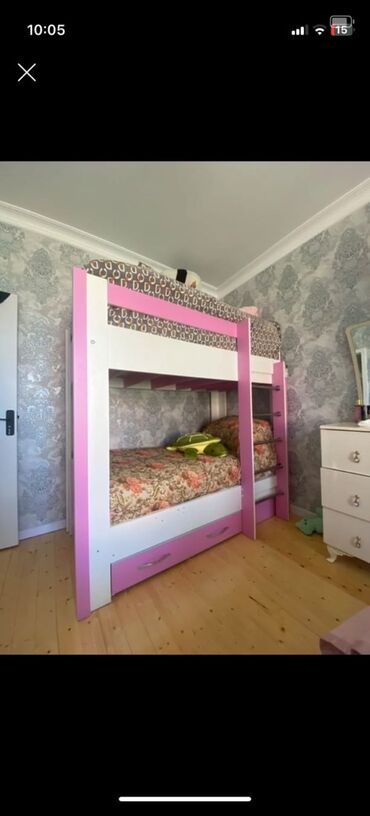 Masa və oturacaq dəstləri: Qız üçün, İşlənmiş, Çarpayı, Matras ilə, Siyirməli