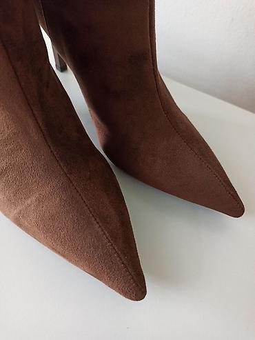 nanule na stiklu: 🍂 MUST-HAVE: Duboke čokoladne čizme od velura! 🤎 Elegantne, ženstvene — 5