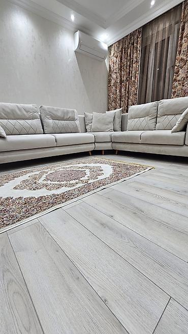 agac satilir: Modul künc divan – açıq krem rəng, yumşaq toxumalı parça. Müasir — 5